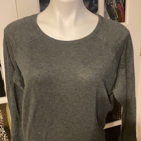 Gray flat knit sweater with metal zipper - Picture 2 of 7